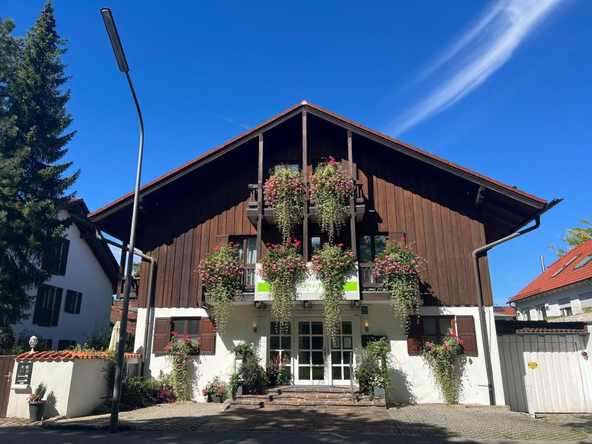 Amiga Hotel Muenchen Messe Exterior photo